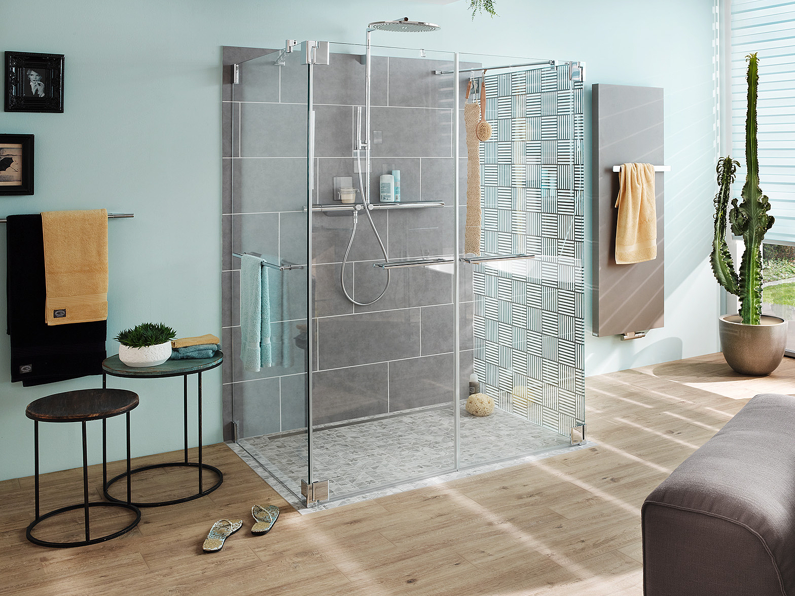 Kermi shower board LINE with channel cover along wall