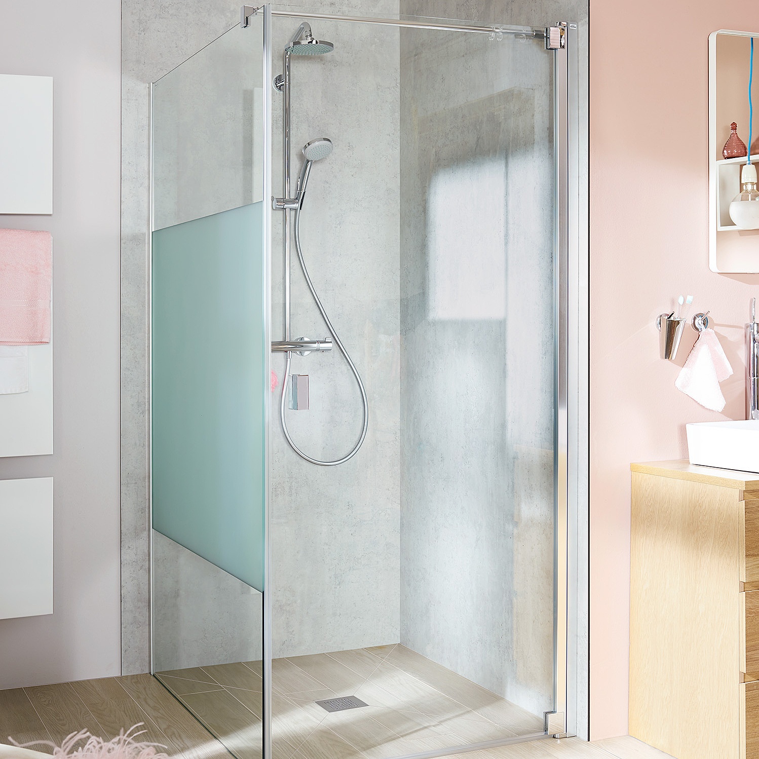 Paroi de douche Kermi Walk-In avec WALK-IN XB Wall avec porte pivotante RAYA à 1 vantail via KermiEXTRA